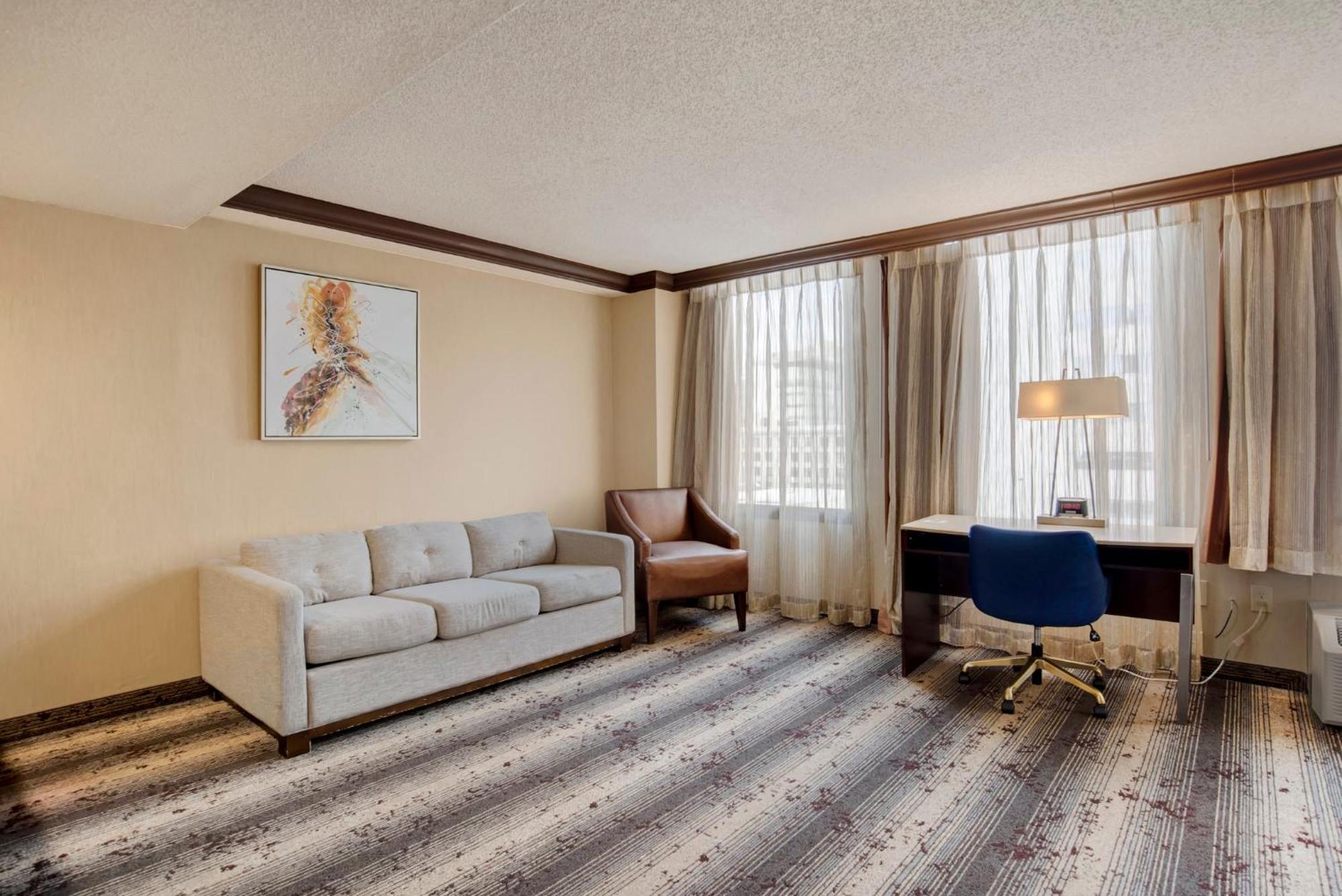 Crowne Plaza Hotel Harrisburg-Hershey By Ihg Dış mekan fotoğraf
