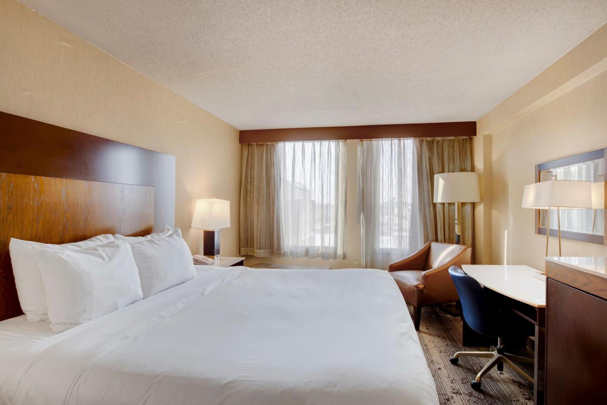 Crowne Plaza Hotel Harrisburg-Hershey By Ihg Dış mekan fotoğraf