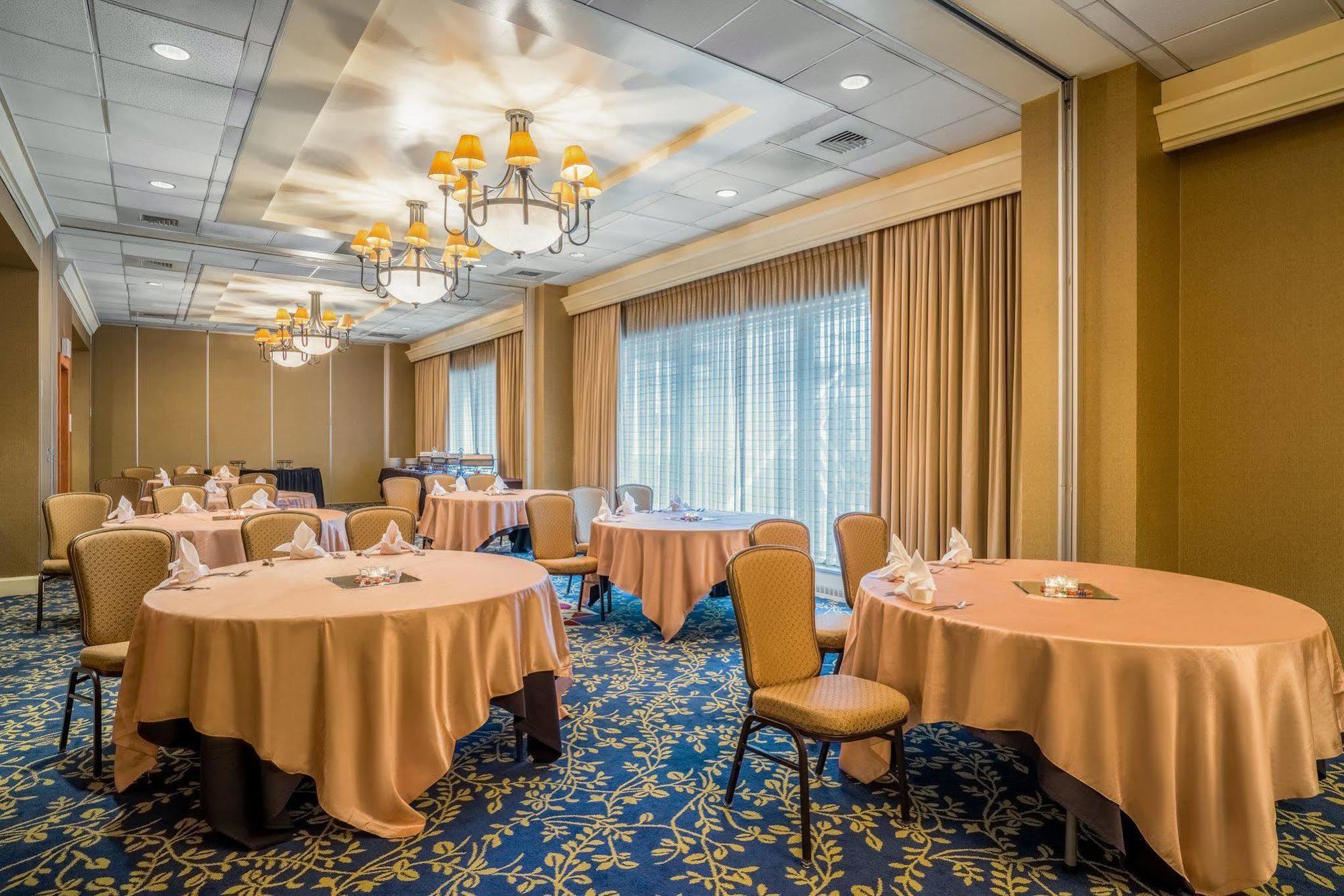 Crowne Plaza Hotel Harrisburg-Hershey By Ihg Dış mekan fotoğraf